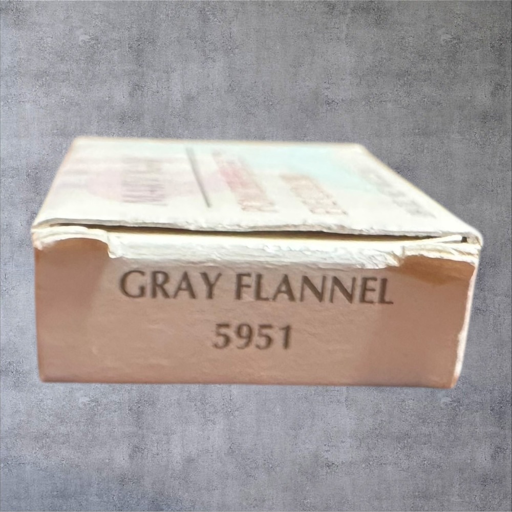 Mary Kay Powder Perfect Eye Color Gray Flannel 5951 Gray Vintage Shadow - Picture 4 of 7